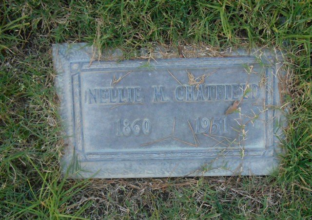 PIERCE Nellie Maria 1860-1951 grave.jpg